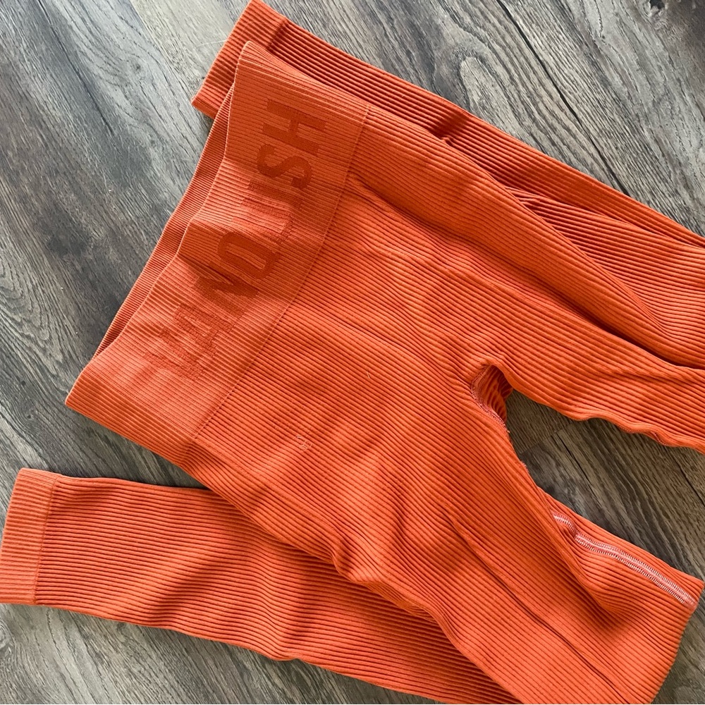 Vanquish Ribbed Seamless Leggings